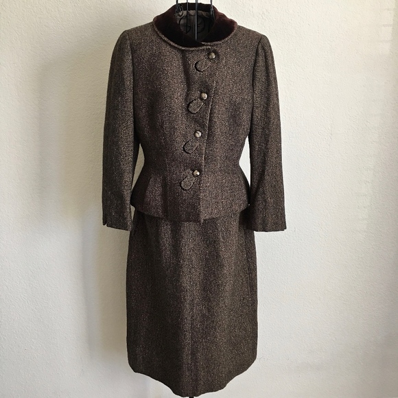 Vintage Filene's French Shops Dresses & Skirts - VTG 1930s Filenes French Shops Tweed Velvet Suit